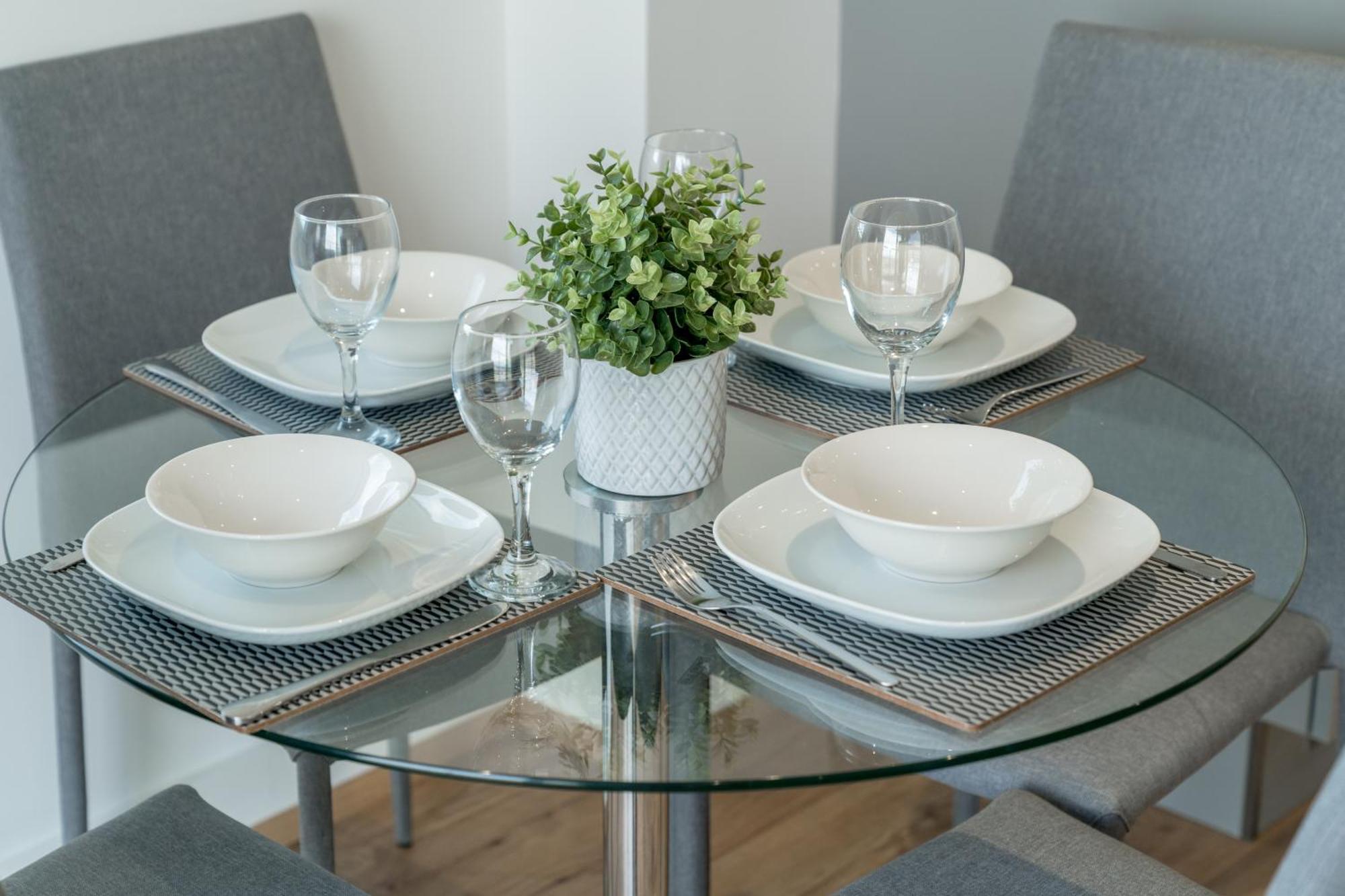 Skyvillion - London River Thames Top Floor Apartments By Woolwich Ferry, Mins To London Excel, O2 Arena , London City Airport With Parking Экстерьер фото